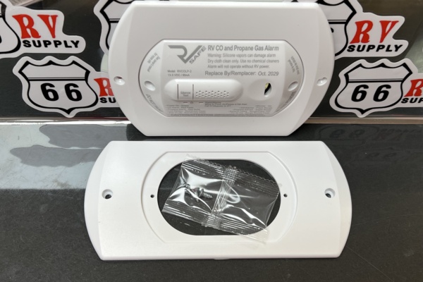 RVCOLP-2W UNIVERSAL LP/CO ALARM WHITE