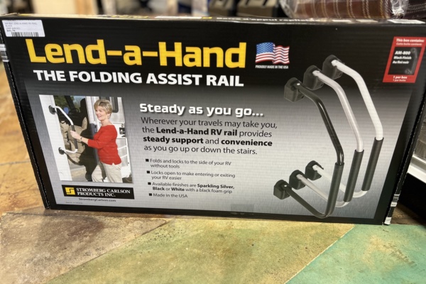 AM-800 LEND-A-HAND RV RAIL BLACK